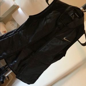 Nike vest